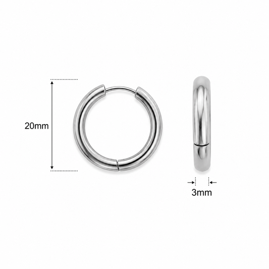 Créoles Argentées 20 mm – Sobriété et Élégance